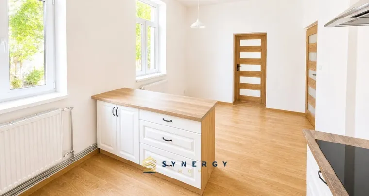 Prodej bytu 2+1(3+1) 74 m² s garáží 25m², Nový Bor, po rekonstrukci